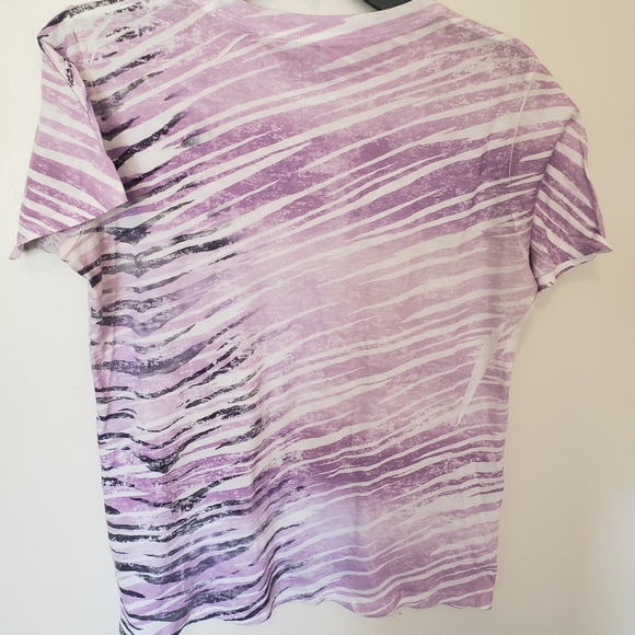 Corvette Museum Souvenir T-Shirt - Picture 3 of 6